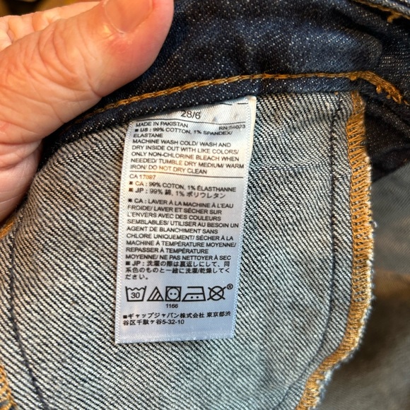 Banana Republic dark denim midi button down skirt. Sz 6/28. Like new condition - Picture 8 of 8